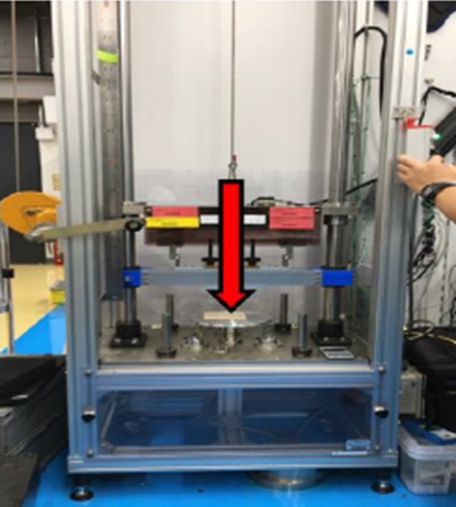 落錘式衝撃特性試験機
